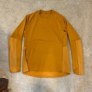 Gold lunar new year lululemon long sleeve shirt Sz Medium